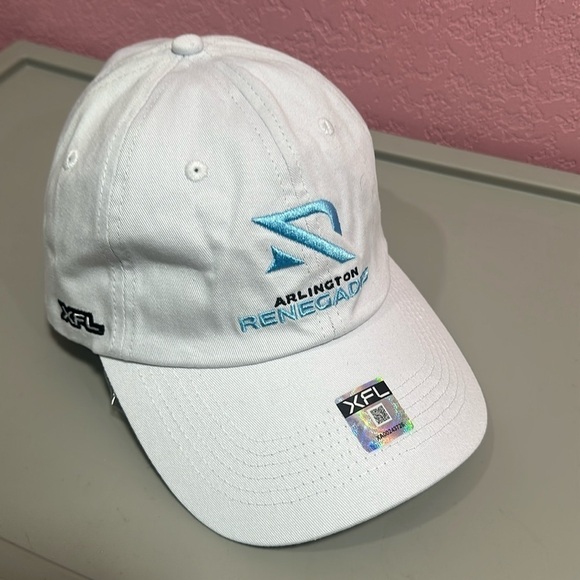 ARLINGTON RENEGADE White Unisex Adjustable Baseball Cap - Picture 1 of 7